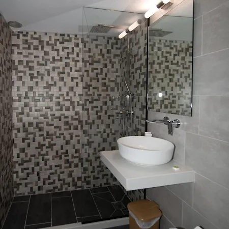 Hotel apartamentowy Orfeas