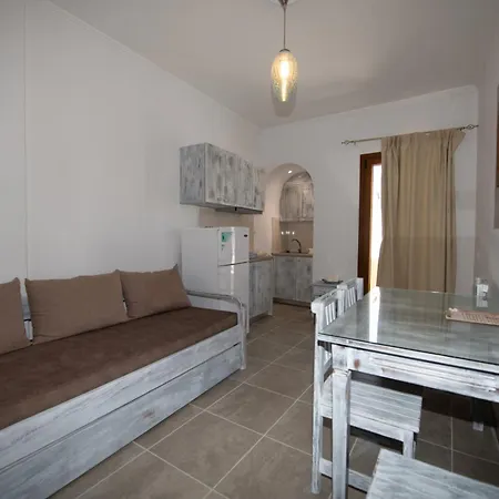 Orfeas Hotel apartamentowy Kamári