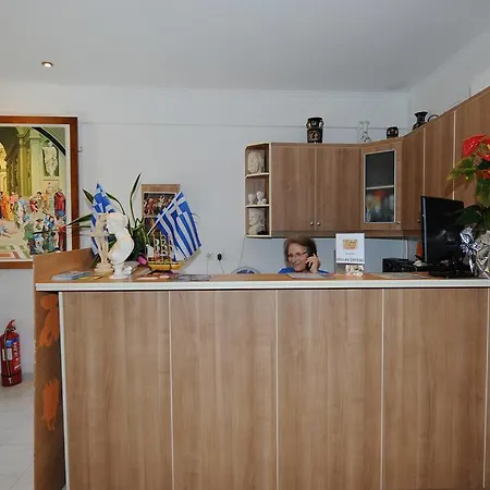 Orfeas Kamari (Santorini)
